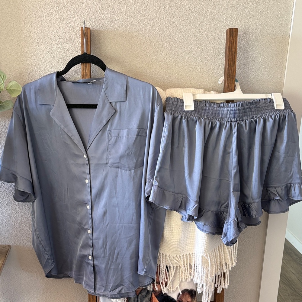Matching Color Ruffled Short Sleeve Pajama Set in Blue Fog